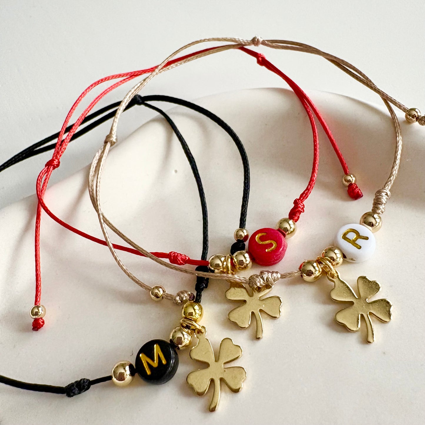 Braccialetto Letterina e Quadrifoglio Gold